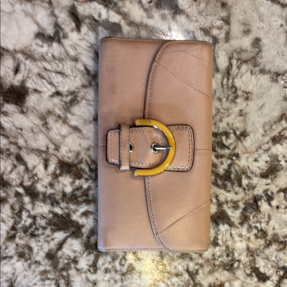 Elegant Beige Leather Wallet